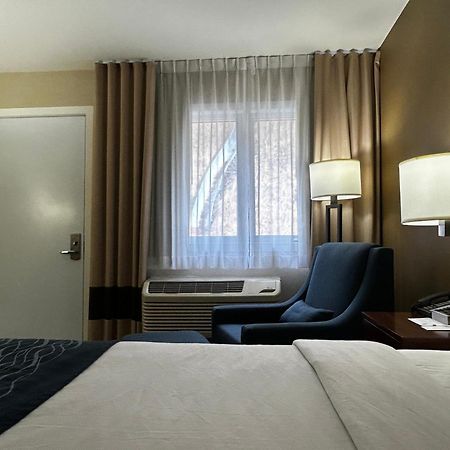 Comfort Inn Saint-Georges Exterior photo