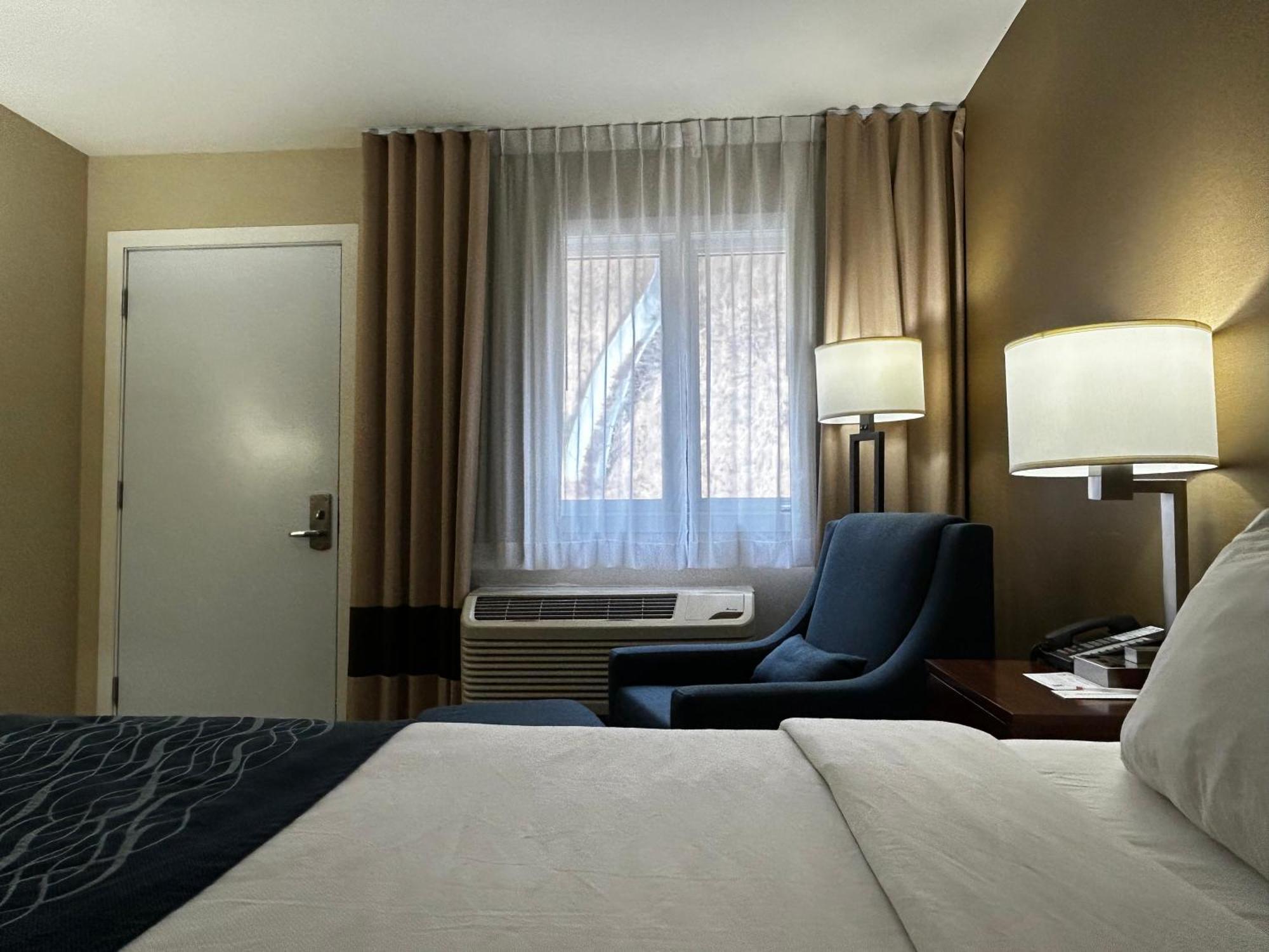 Comfort Inn Saint-Georges Exterior photo